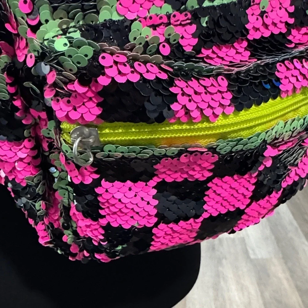 L.O.L. Surprise! shiny sequin
